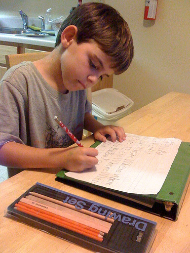 4 Ways to Get Your Kids to Do Their Homework - wikiHow